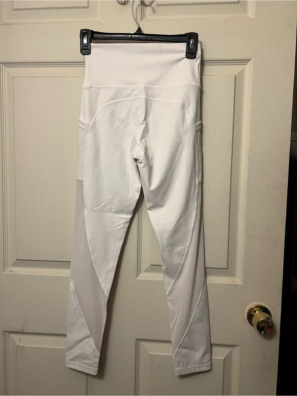 Offline by Aerie White High-Rise Mesh7/8 Leggings - Picture 2 of 3